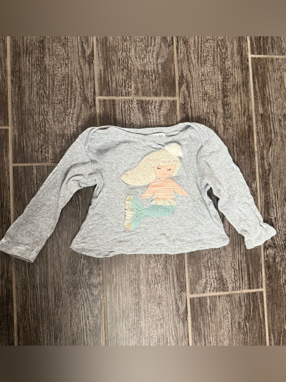 Size 6-9 months Mudpie brand sweater